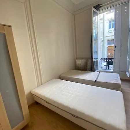 Apartamento Appartement Trocadero 2 Chambres 5/6 P
